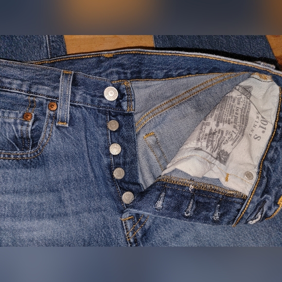 Levi 501 Skinny in Sansome Street, W26, L28, Button Jeans - Picture 5 of 13